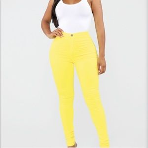 Size 3 New with tags Fashion Nova Jeans